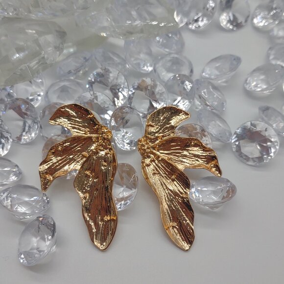 Gold Flower Petal Stud Earrings - Picture 2 of 6